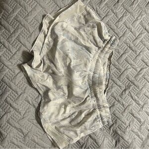 Lululemon run hotty shorts